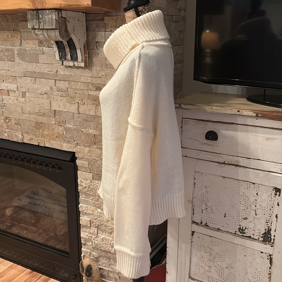 New in cream cozy turtleneck sweater drop shoulder long sleeve raw seam rib hem - Picture 6 of 16